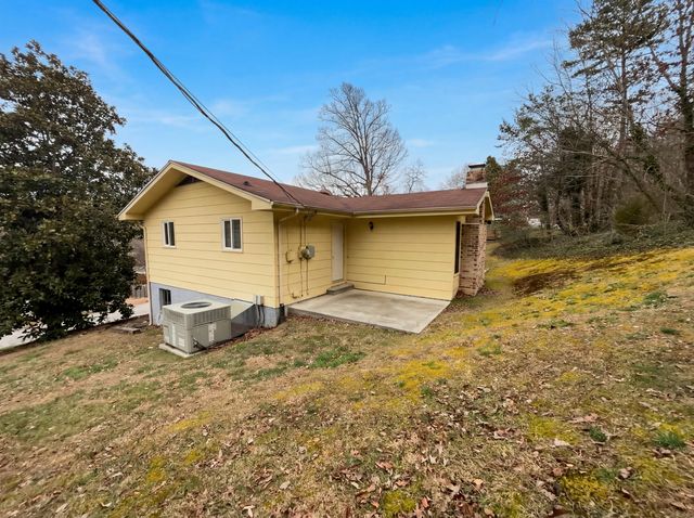 802 Ashwood Lane, Chattanooga, TN 37415