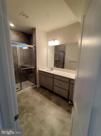 22520 FOUNDATION DR, Ashburn, VA 20148