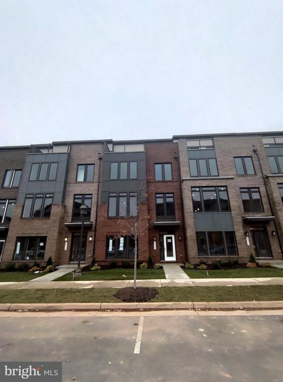 22520 FOUNDATION DR, Ashburn, VA 20148