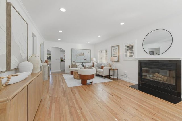 608 San Benito Avenue, Menlo Park, CA 94025