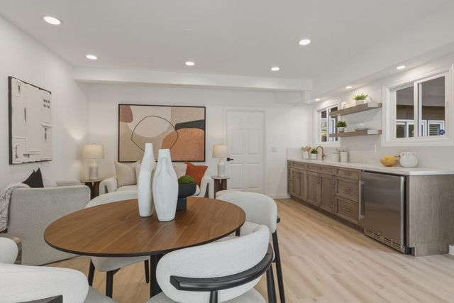 608 San Benito Avenue, Menlo Park, CA 94025