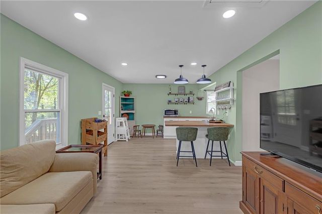 989 Tullis Road, Lawrenceville, GA 30043
