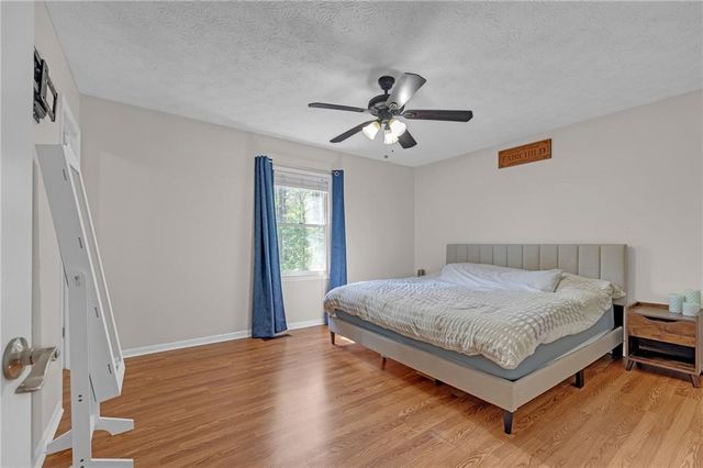 989 Tullis Road, Lawrenceville, GA 30043