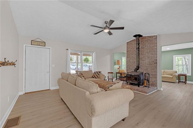 989 Tullis Road, Lawrenceville, GA 30043