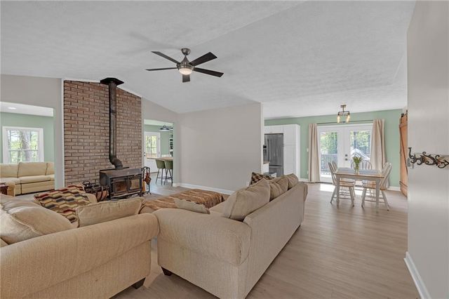 989 Tullis Road, Lawrenceville, GA 30043
