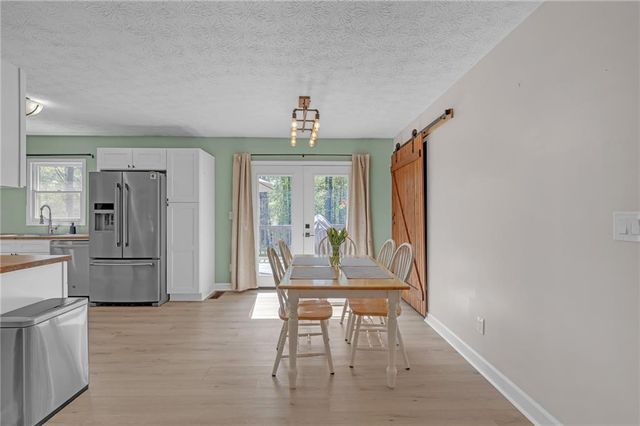 989 Tullis Road, Lawrenceville, GA 30043