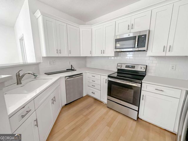 4001 Woodland Lane, Alpharetta, GA 30009