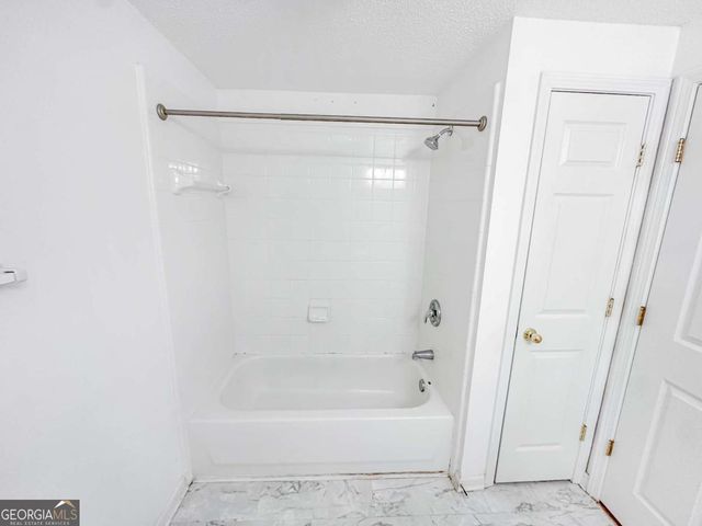 4001 Woodland Lane, Alpharetta, GA 30009