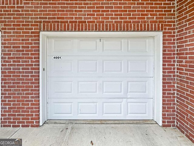4001 Woodland Lane, Alpharetta, GA 30009