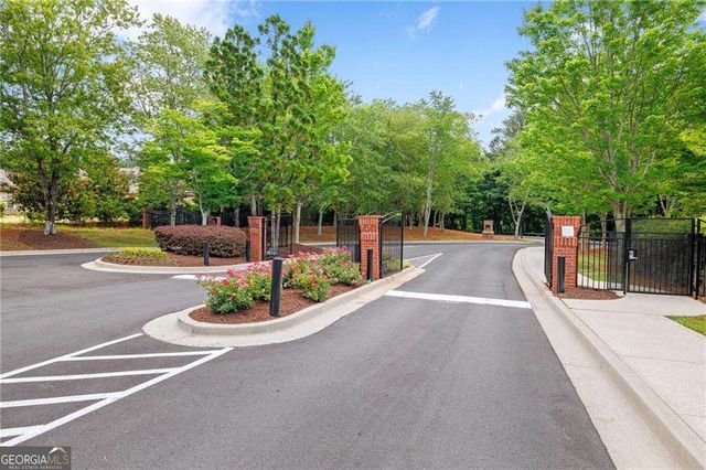 4001 Woodland Lane, Alpharetta, GA 30009