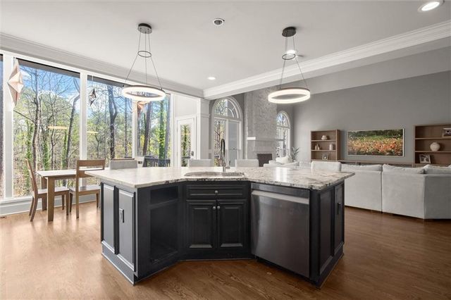 1816 Bishops Green Drive, Marietta, GA 30062