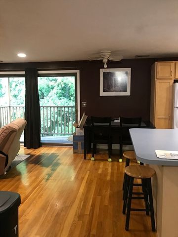 1 Atkinson Drive 5, Saugus, MA 01906