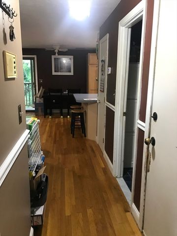 1 Atkinson Drive 5, Saugus, MA 01906
