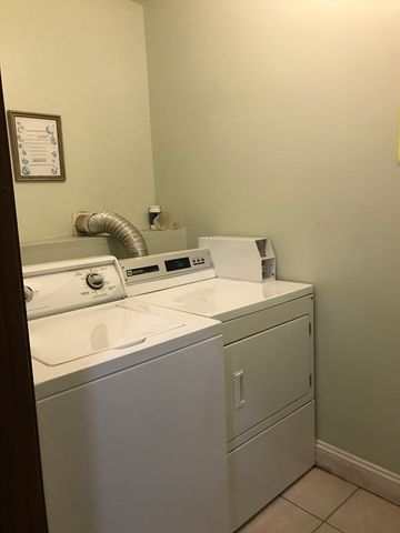 1 Atkinson Drive 5, Saugus, MA 01906