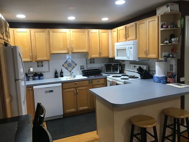 1 Atkinson Drive 5, Saugus, MA 01906