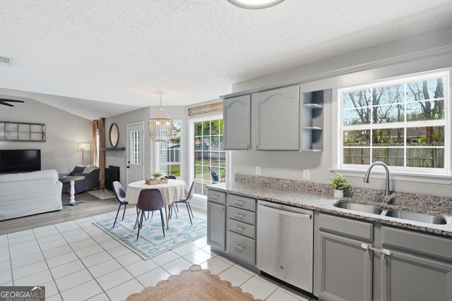 161 Timber Ridge Drive, Brunswick, GA 31525