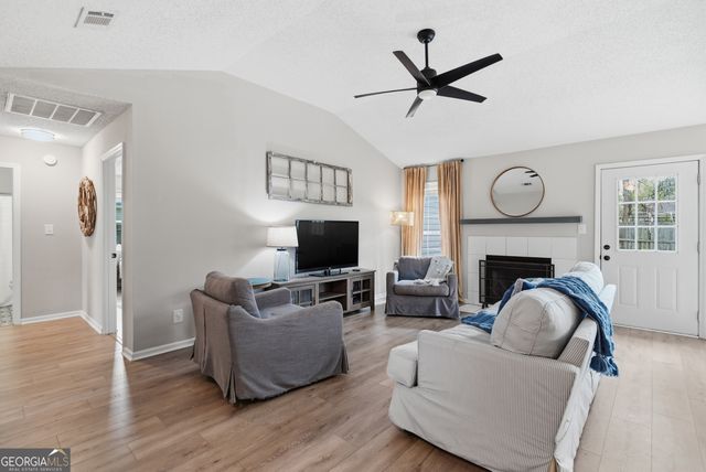 161 Timber Ridge Drive, Brunswick, GA 31525