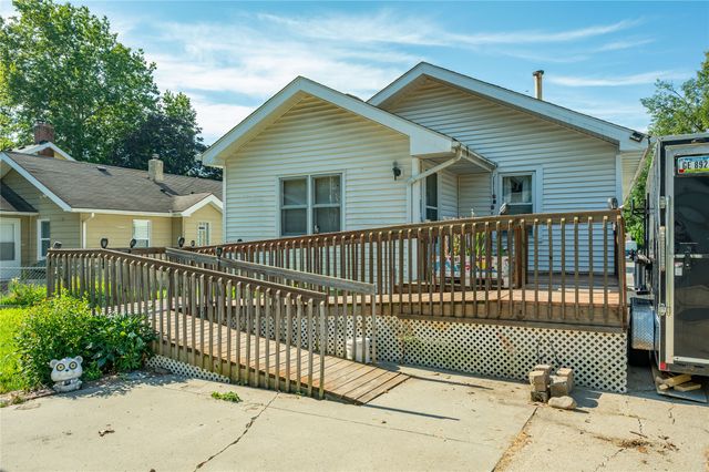 1526 Wilson Avenue, Des Moines, IA 50316