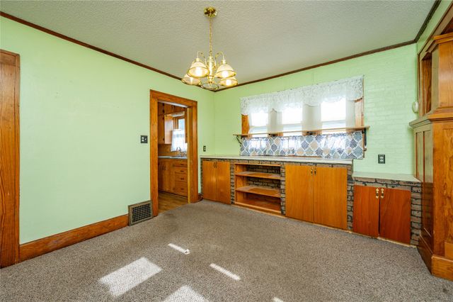 1526 Wilson Avenue, Des Moines, IA 50316