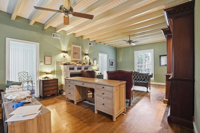 1914 Canterbury Street, Houston, TX 77030