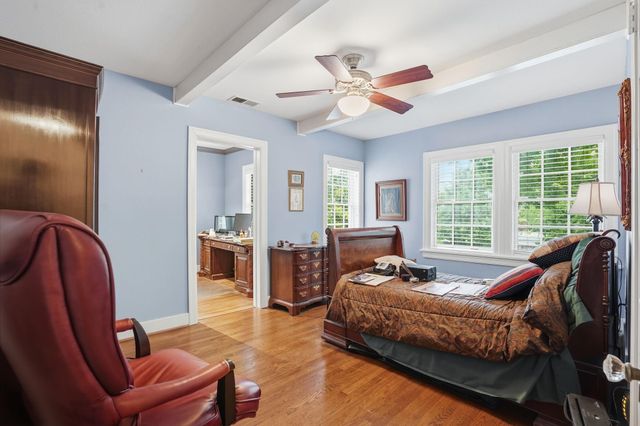 1914 Canterbury Street, Houston, TX 77030