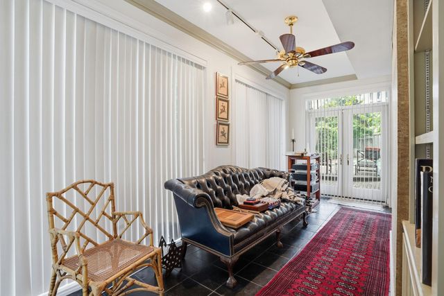 1914 Canterbury Street, Houston, TX 77030