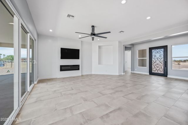 29108 N 205 Avenue, Wittmann, AZ 85361