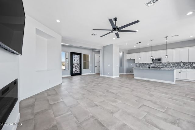 29108 N 205 Avenue, Wittmann, AZ 85361