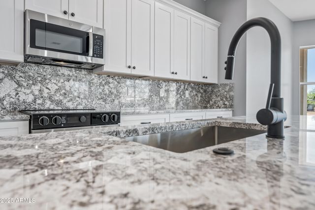 29108 N 205 Avenue, Wittmann, AZ 85361