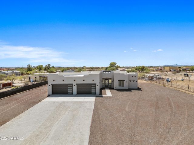 29108 N 205 Avenue, Wittmann, AZ 85361
