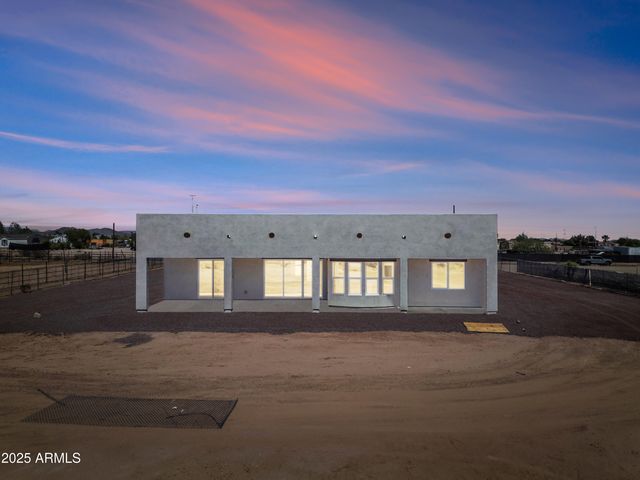 29108 N 205 Avenue, Wittmann, AZ 85361