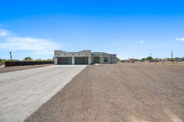 29108 N 205 Avenue, Wittmann, AZ 85361