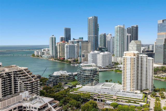 848 Brickell Key Dr 3403, Miami, FL 33131