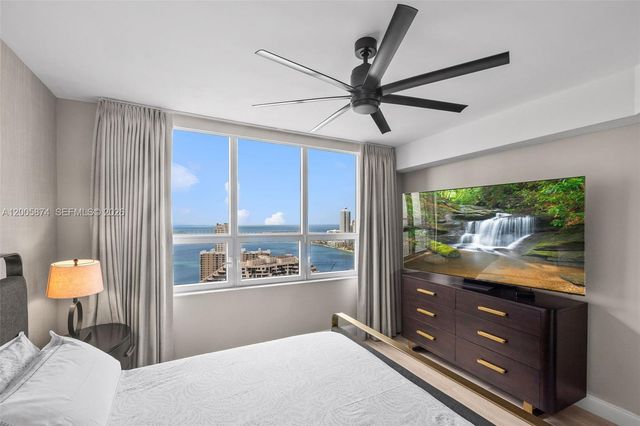 848 Brickell Key Dr 3403, Miami, FL 33131