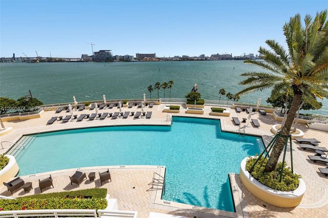 848 Brickell Key Dr 3403, Miami, FL 33131