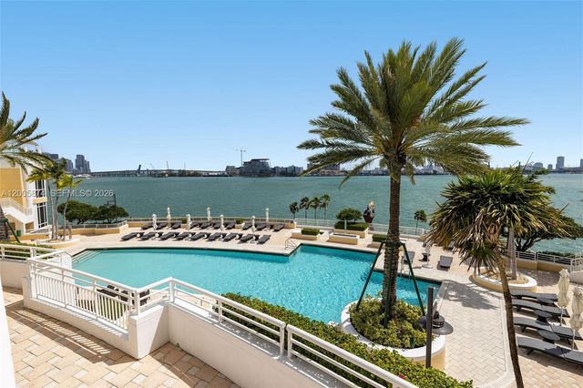 848 Brickell Key Dr 3403, Miami, FL 33131