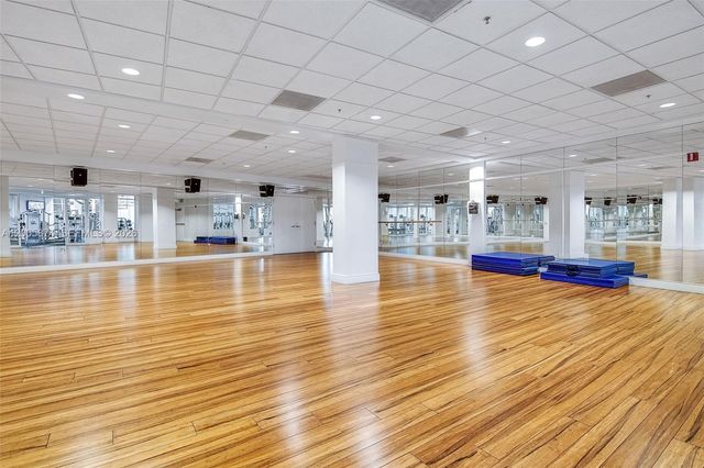 848 Brickell Key Dr 3403, Miami, FL 33131