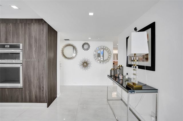 900 NE Spanish River Boulevard 5C & 5E, Boca Raton, FL 33431