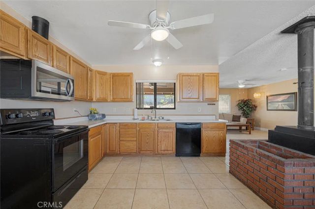 22411 Roundup, Apple Valley, CA 92308