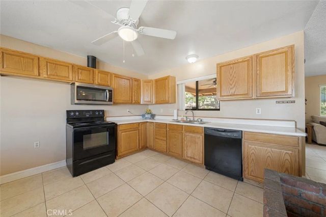 22411 Roundup, Apple Valley, CA 92308