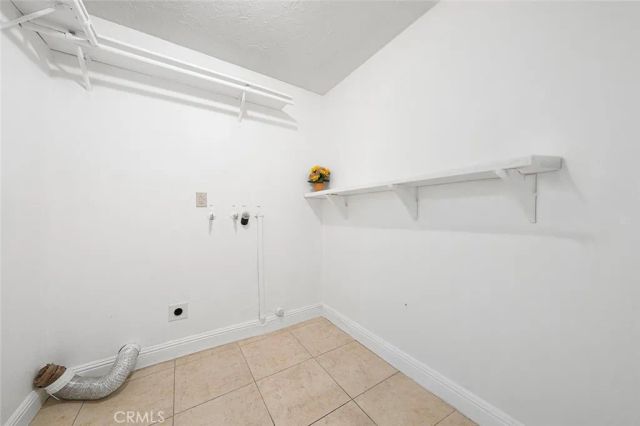 22411 Roundup, Apple Valley, CA 92308