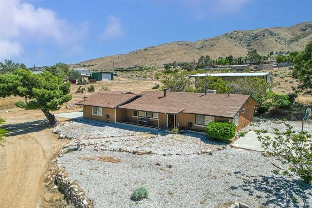 22411 Roundup, Apple Valley, CA 92308