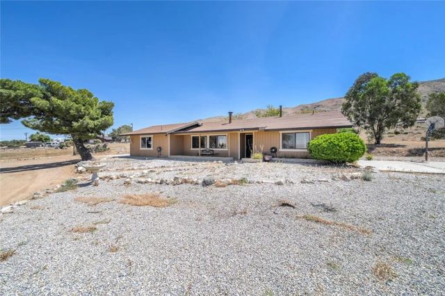 22411 Roundup, Apple Valley, CA 92308