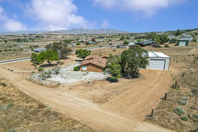 22411 Roundup, Apple Valley, CA 92308