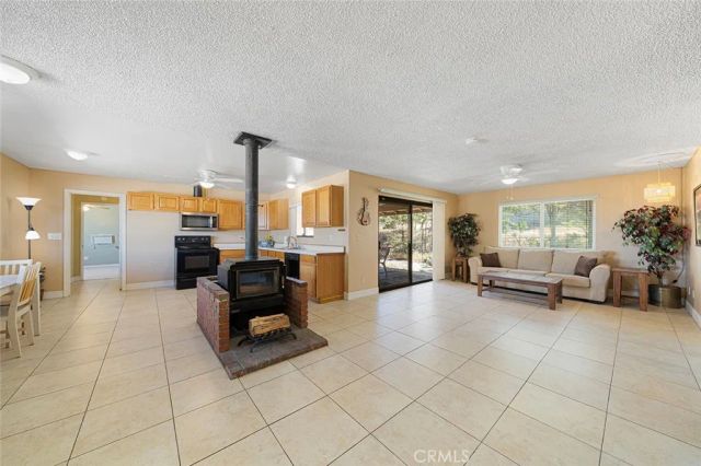 22411 Roundup, Apple Valley, CA 92308