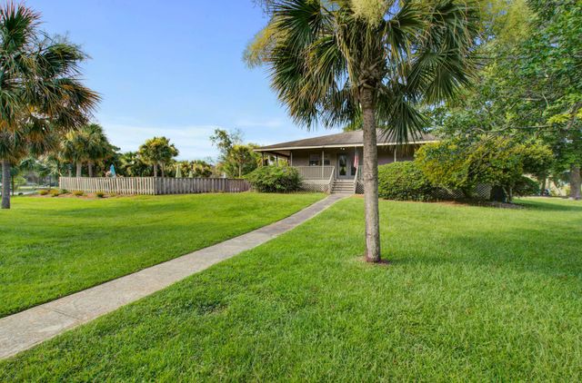 127 River Breeze Drive Unit 32, Charleston, SC 29407