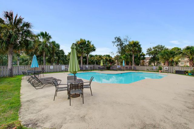 127 River Breeze Drive Unit 32, Charleston, SC 29407