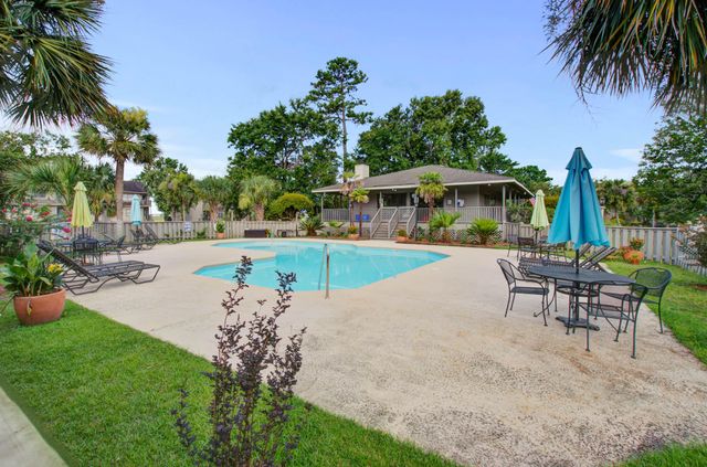 127 River Breeze Drive Unit 32, Charleston, SC 29407