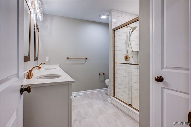 16 A Stonham Place North, Amherst, NY 14221