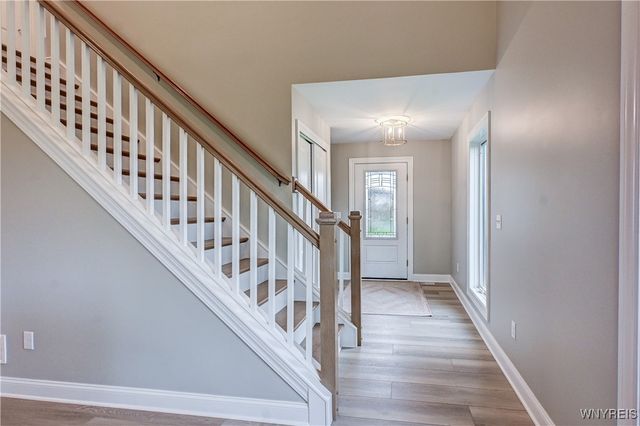 16 A Stonham Place North, Amherst, NY 14221